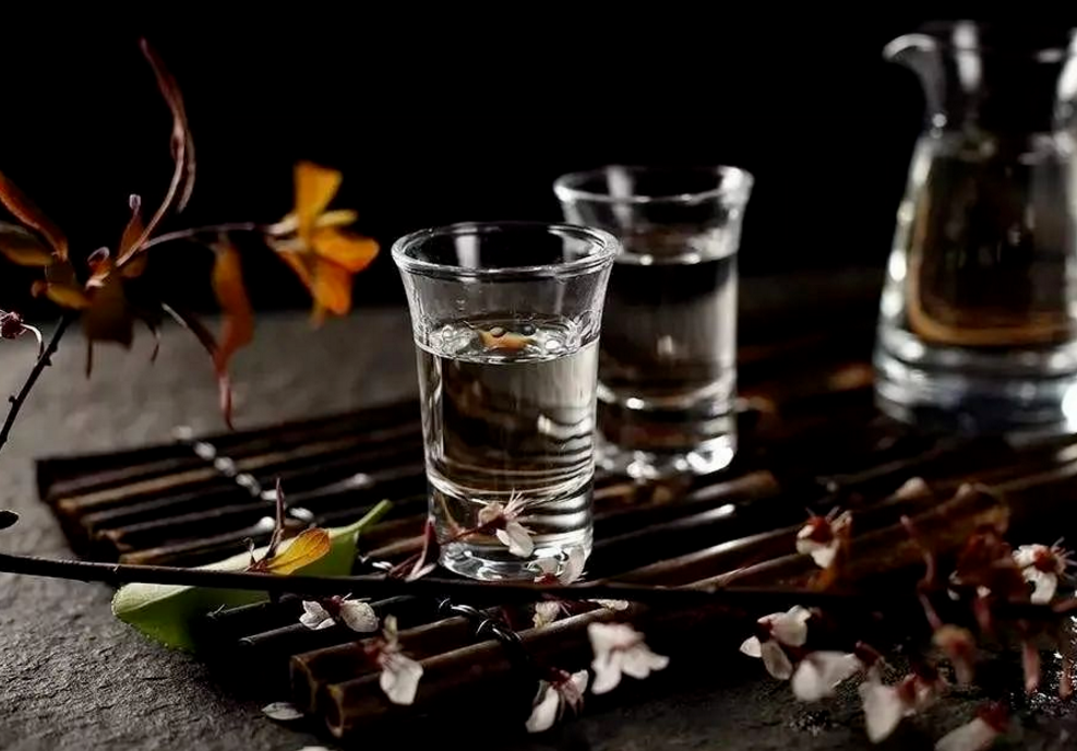 如何品尝白酒? 如何品尝白酒?