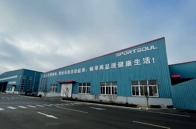 “蹦床第一股”三柏硕，难逃“代工厂”宿命