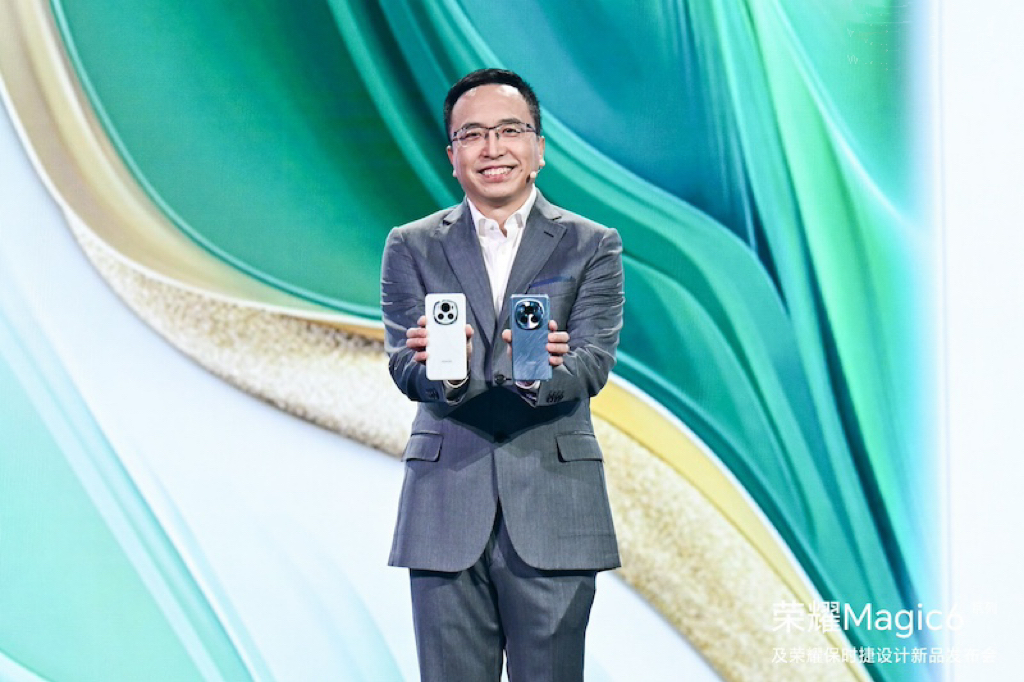 新品汇|Vision Pro 会成为下一个iPhone?小天才也有真无线耳机了 新品汇|Vision Pro 会成为下一个iPhone?小天才也有真无线耳机了
