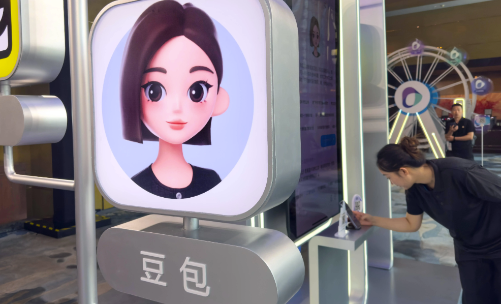 我看App | 飞书与豆包：字节跳动的双生态战略与企业、个人的效率革命
