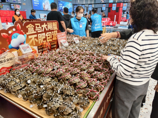 「焦点」盒区房扩容超60城 帝王蟹、东星斑引领长假品质消费 「焦点」盒区房扩容超60城 帝王蟹、东星斑引领长假品质消费