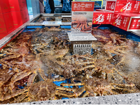 「焦点」盒区房扩容超60城 帝王蟹、东星斑引领长假品质消费 「焦点」盒区房扩容超60城 帝王蟹、东星斑引领长假品质消费
