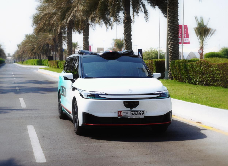 中国无人驾驶登顶全球！萝卜快跑周全无人订单超25万 累计服务超1700万次