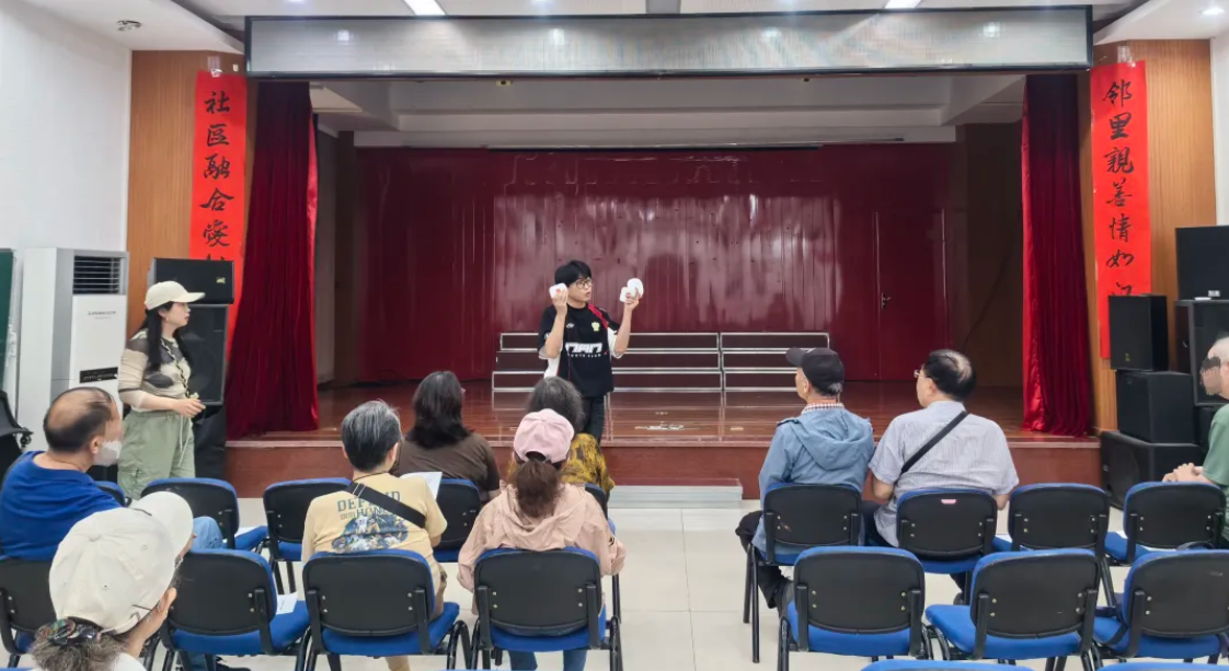 真实记录 | 独居者家里多了一个「救命呼叫器」